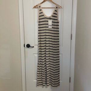 Brand: Zara
Size: Medium
New with tags